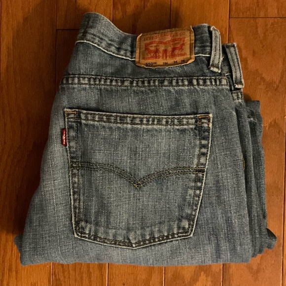 Levi’s 550 Relaxed Fit Zipper 🪰 Jeans! - Picture 10 of 10